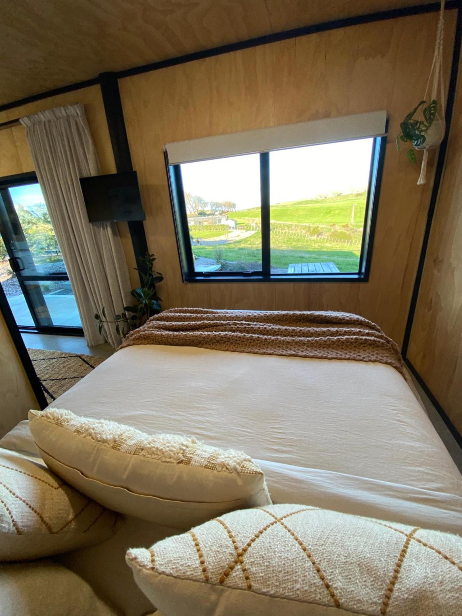 Villa Soul Shack, With Outdoor Bath Raglan Esterno foto