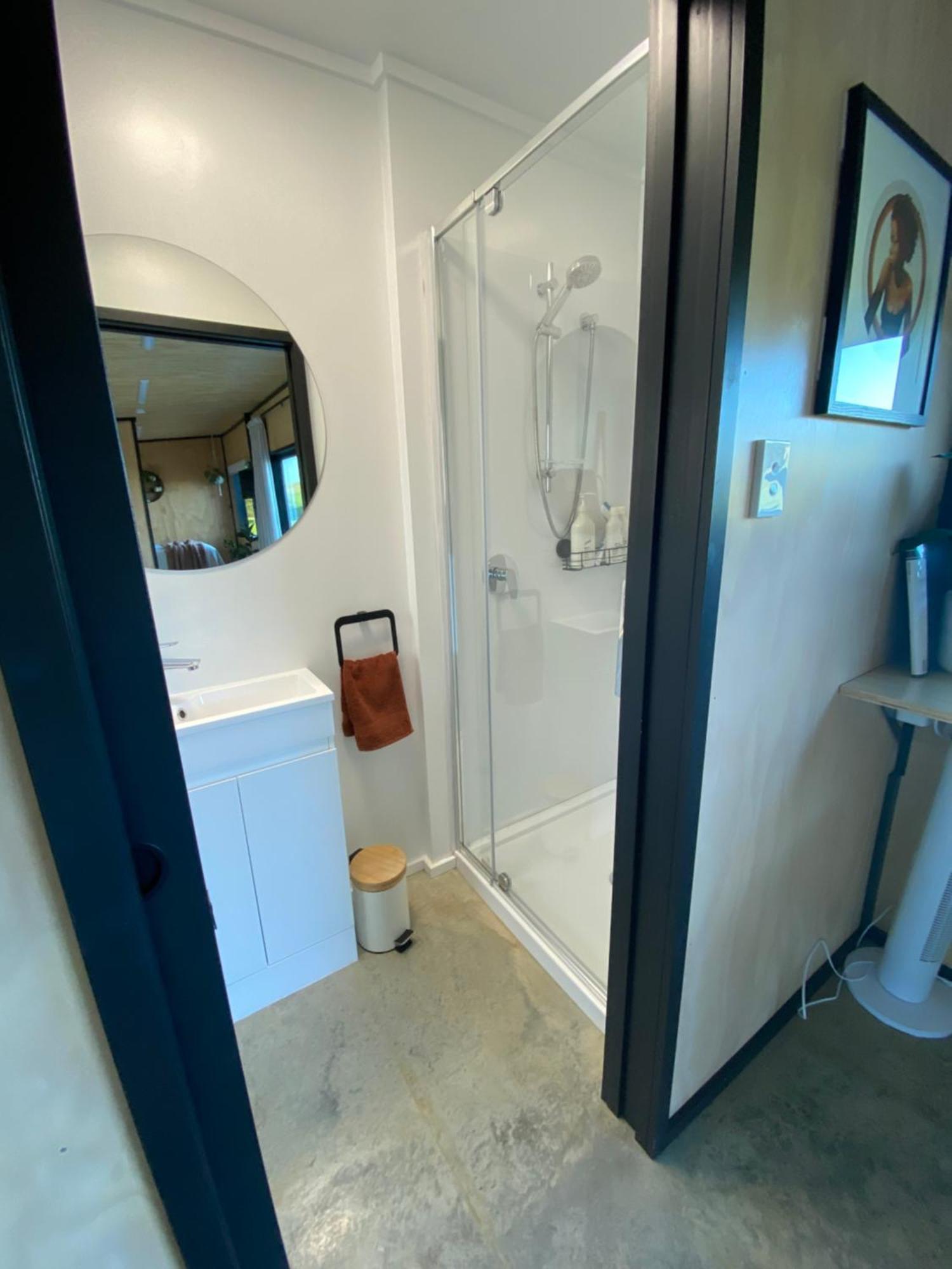 Villa Soul Shack, With Outdoor Bath Raglan Esterno foto